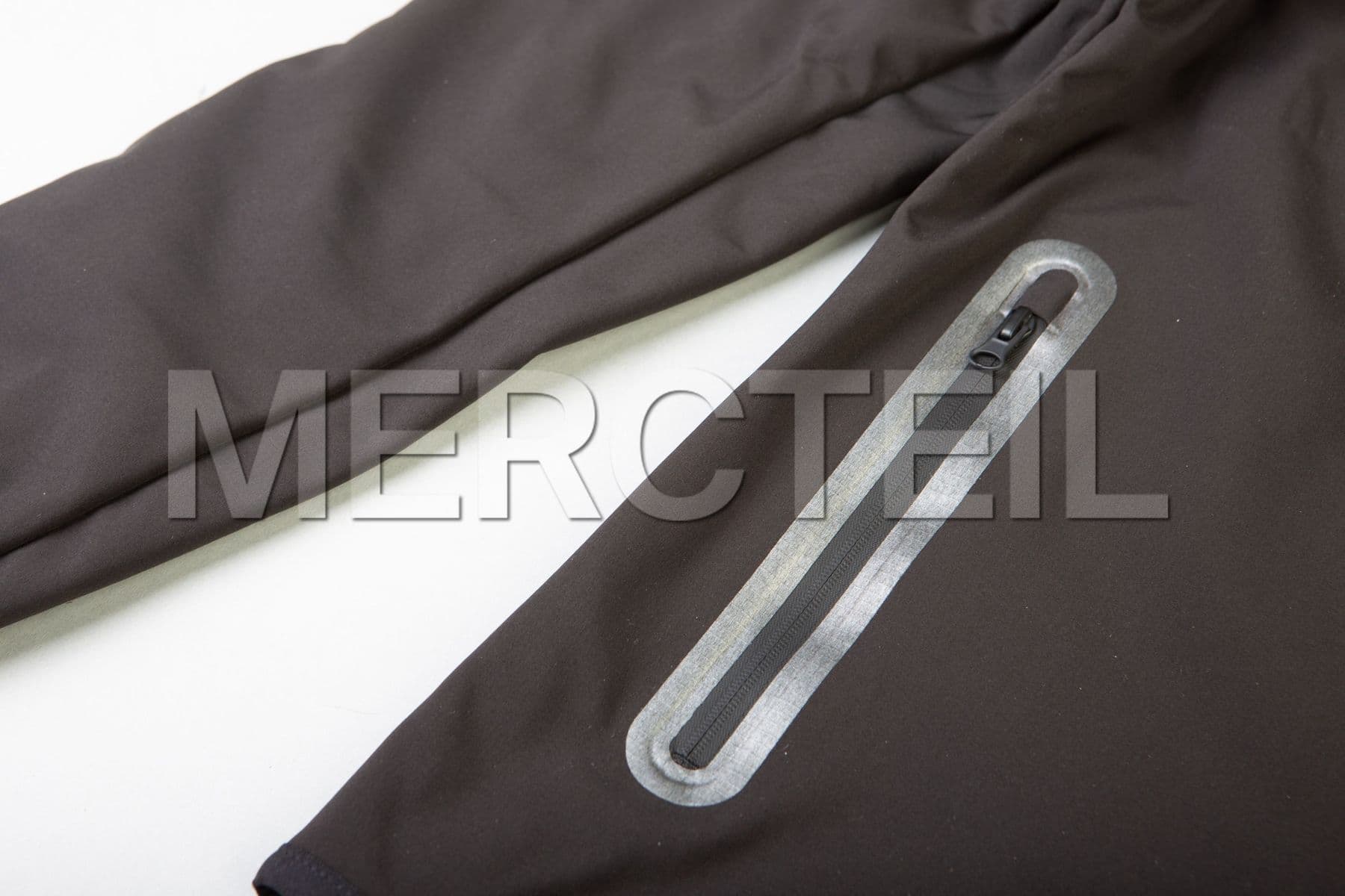 Buy the spare part Mercedes-Benz B67996880 softshell jacket xs