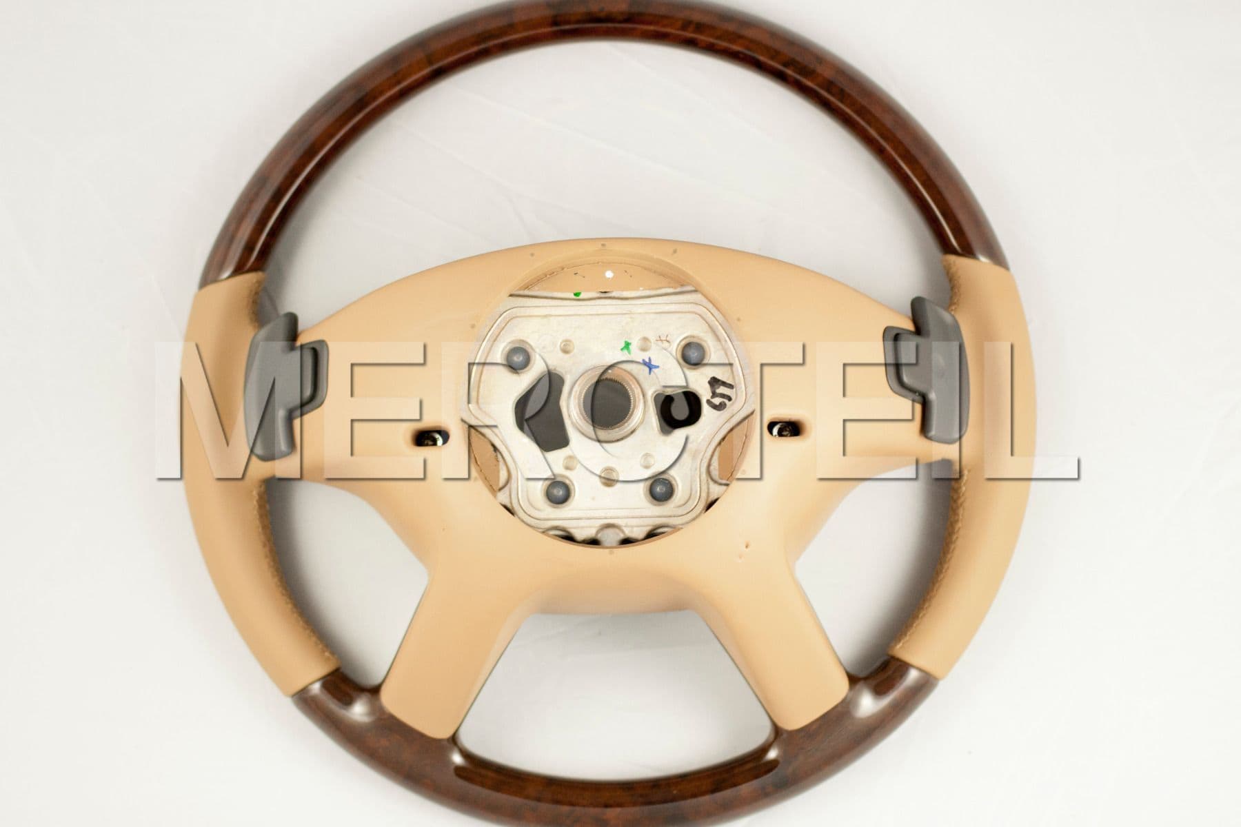 Leather Beige Steering Wheel With Burred Walnut Trims; A22146030038L41, A2214603003.