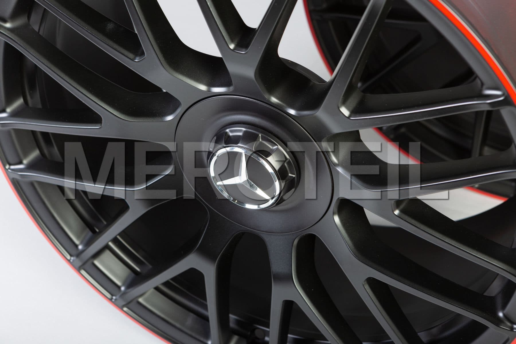 C63 AMG Black Forged Wheels 19 Inch Genuine Mercedes-AMG (part number: A20540118009Y15)