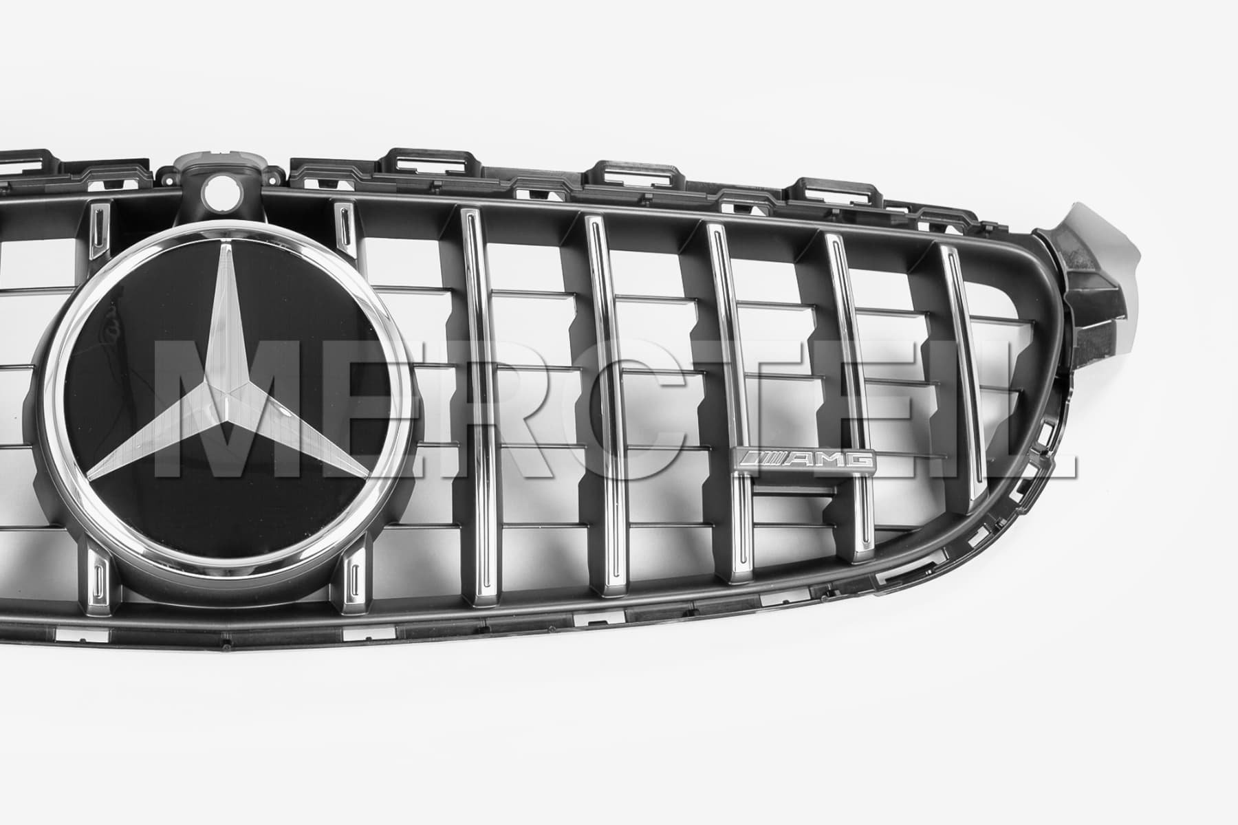 C63 AMG Facelift Panamericana Grille Genuine Mercedes AMG (part number: 	
A2058881300)