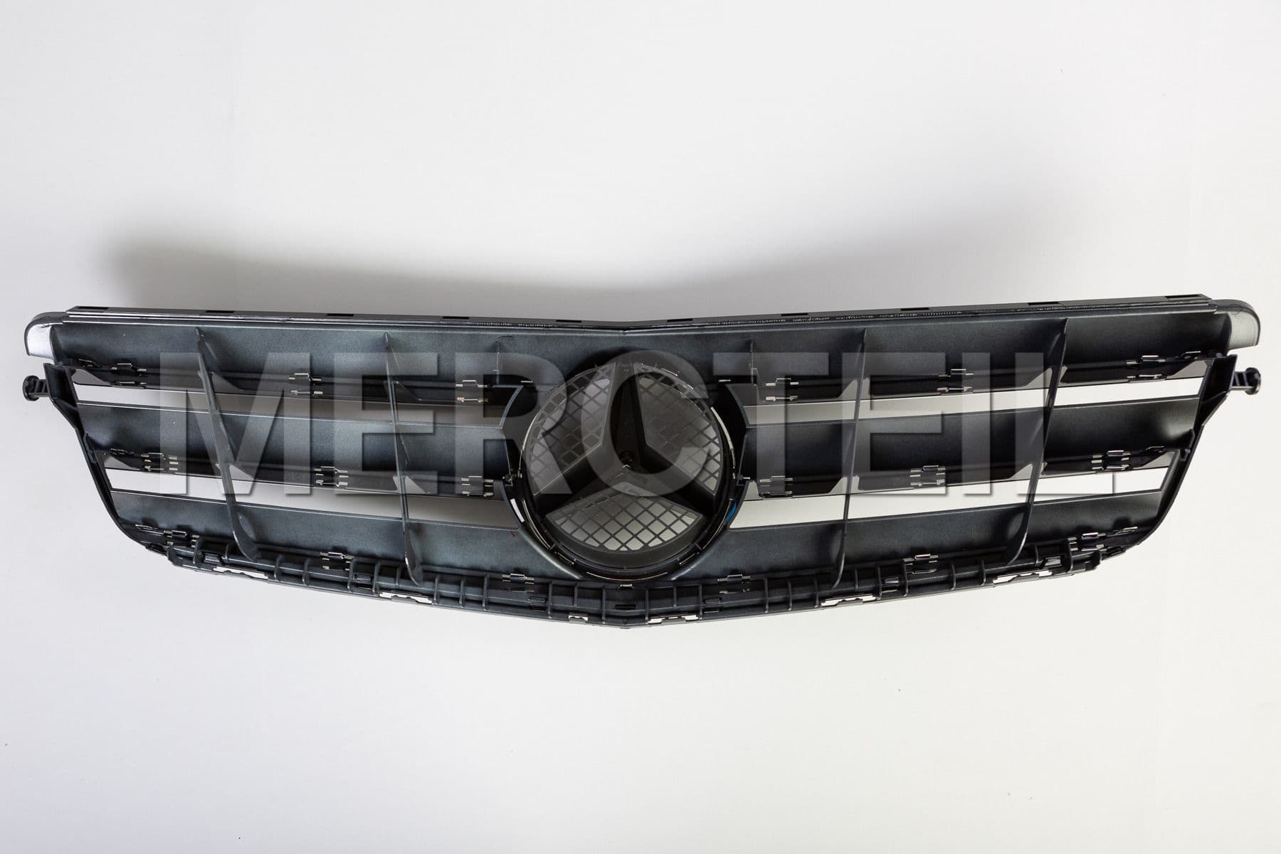 C Class Avantgarde Radiator Grille W204 Genuine Mercedes Benz (part number: 	
A20488000239040)