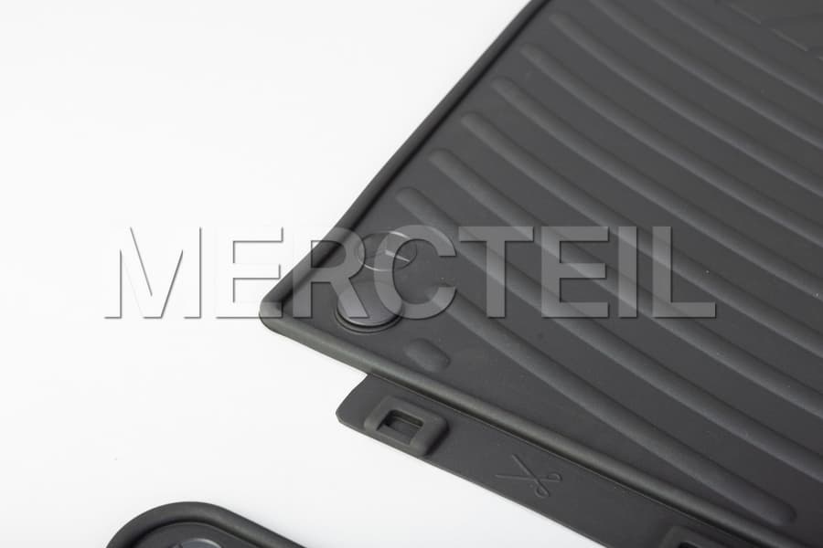 thumbnail image 2 of Genuine Lengenfelder Grosgrain Floor Mats For Mercedes-Benz W211 / S211 E-Class – Black 2 of 4