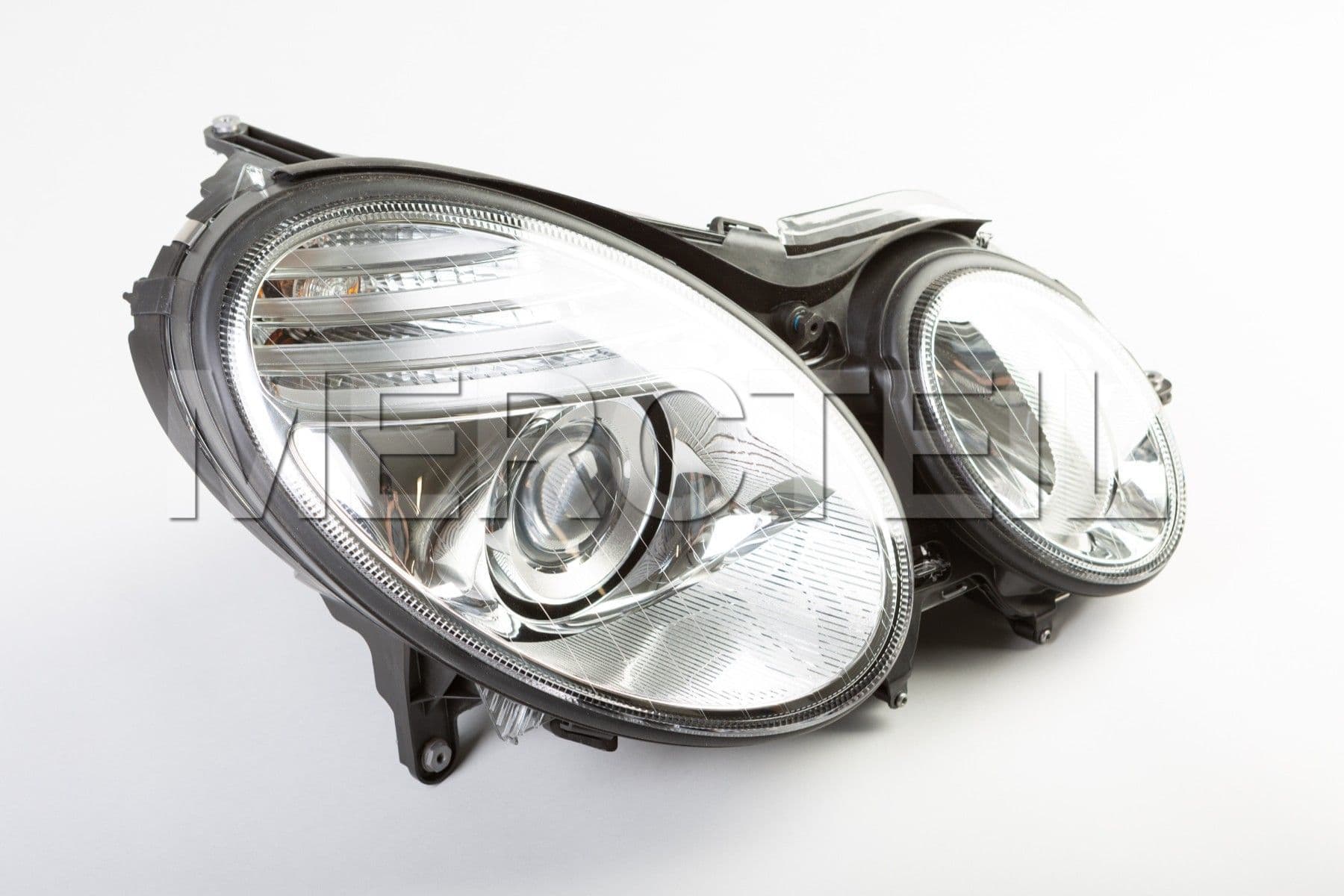 Xenon Headlights for E-Class (part number A2118203061)