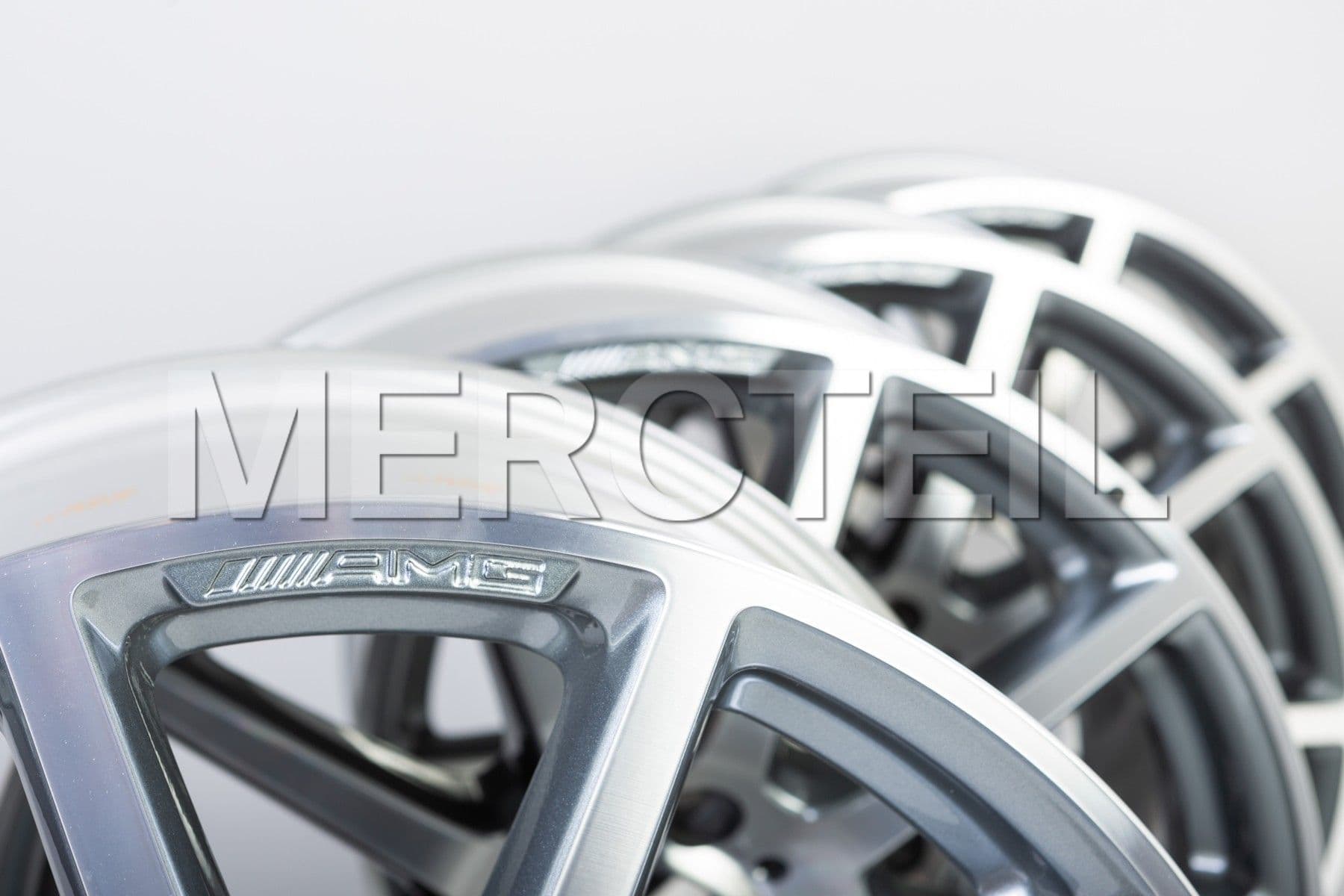 G63 AMG Wheels Himalaya Gray R20 Genuine Mercedes AMG (part number: A46340118007X21)