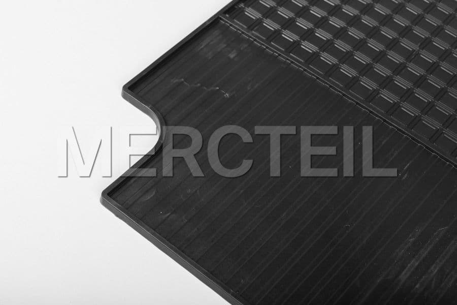 https://mercteil.com/s3/g-class-protective-rubber-mat-w-463-a-genuine-mercedes-benz-1624348864594.jpg