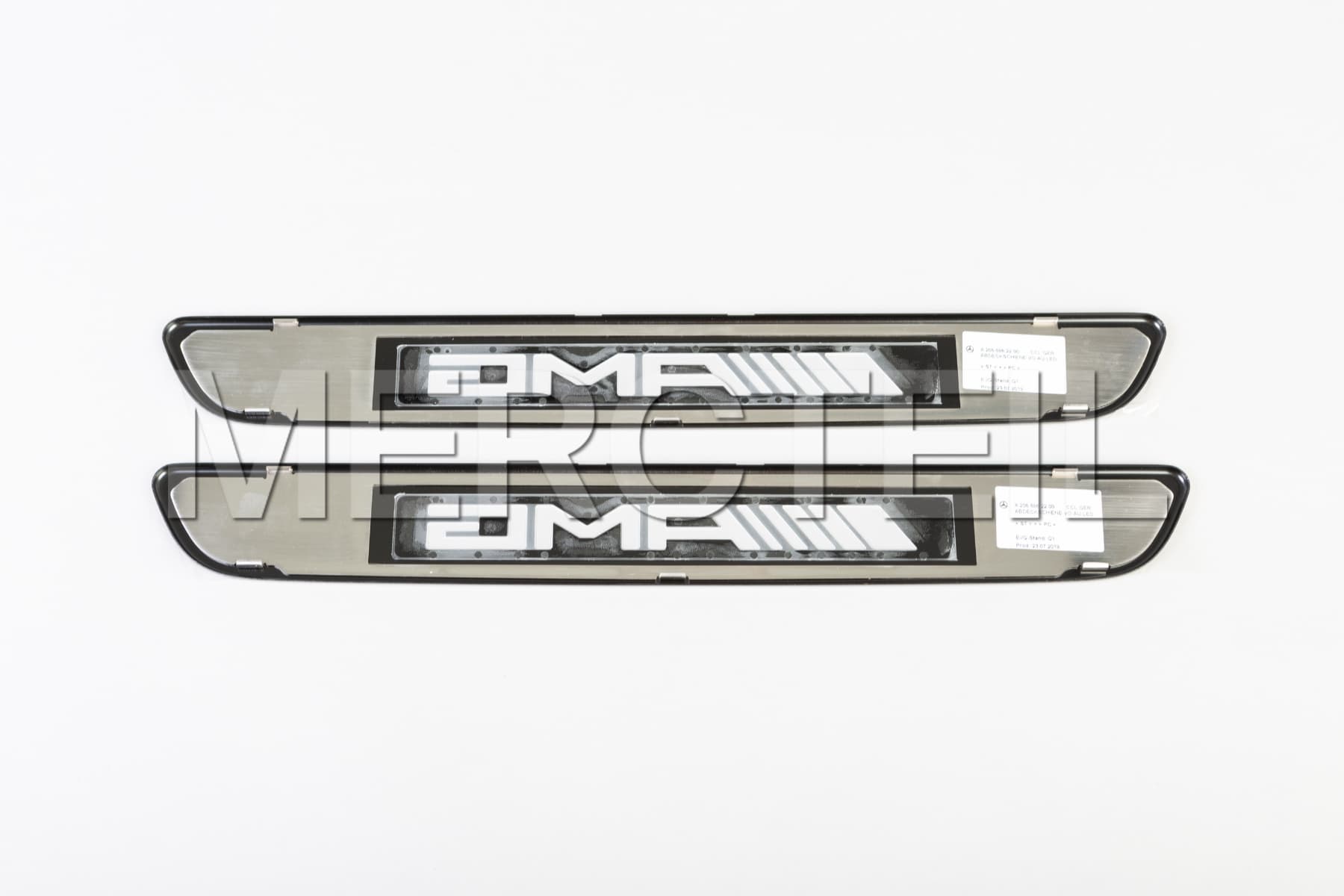 GLC Klasse AMG Austauschbare Abdeckungen für Beleuchtete Einstiegsleisten Original Mercedes AMG (Teilenummer: A2056862200)