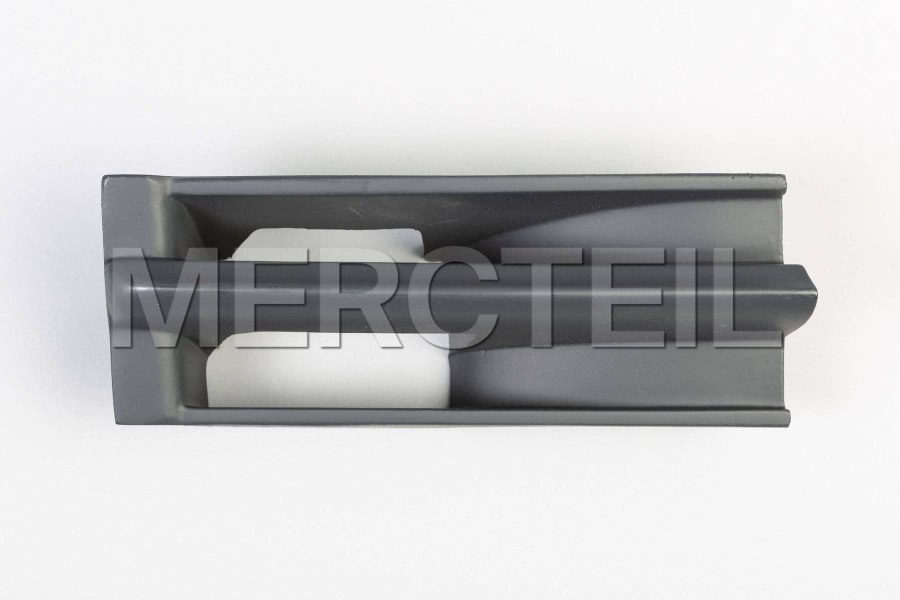 Buy the spare part Mercedes-Benz HWA2028850226 flap