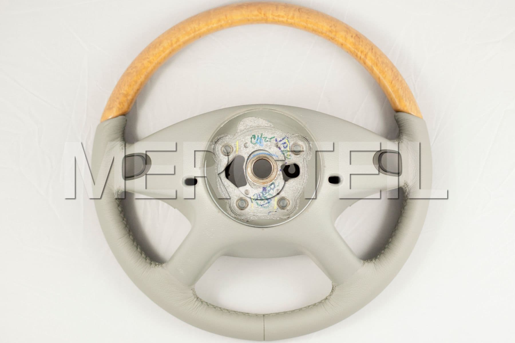 Leather Grey Steering Wheel With Poplar Designo Brown Trims for GL-Class (part number: 	
A16446072037F05)