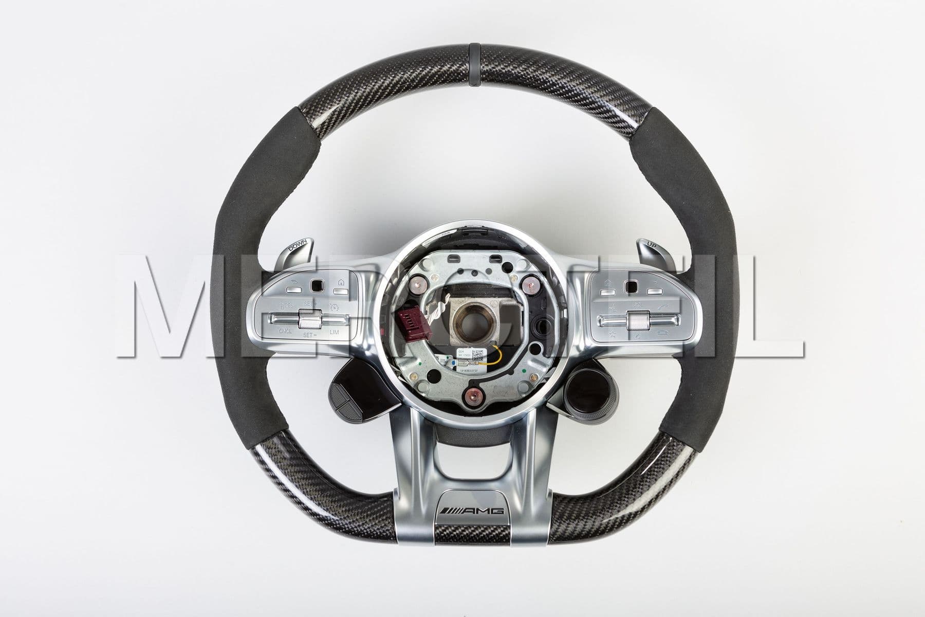 MA000460921319E38 MERCEDES-BENZ AMG STEERING WHEEL +U88, -233, CARBON