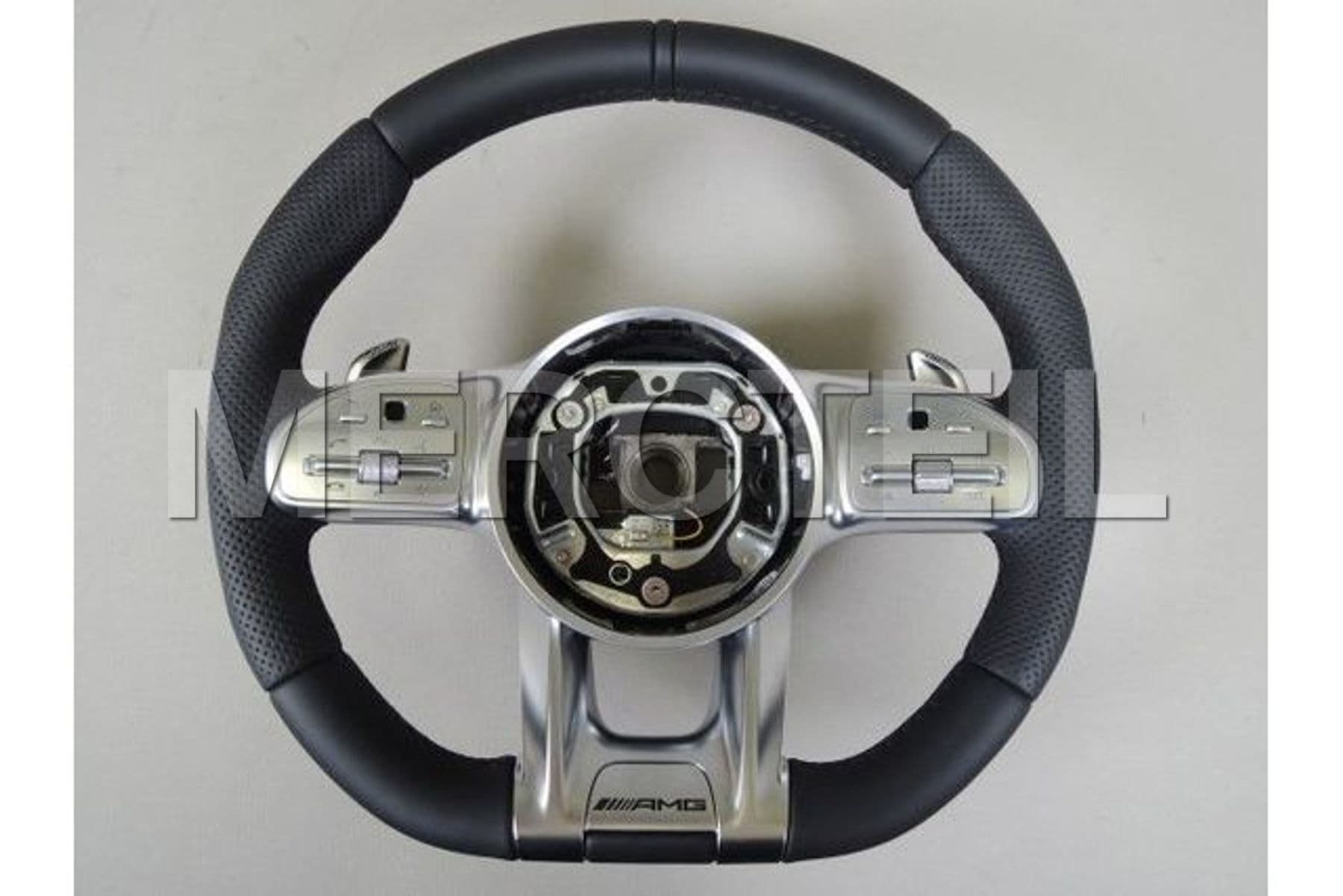MA00046099089E38 MERCEDES-BENZ AMG STEERING WHEEL +L6J, -443, +233 PERFORATED LEA