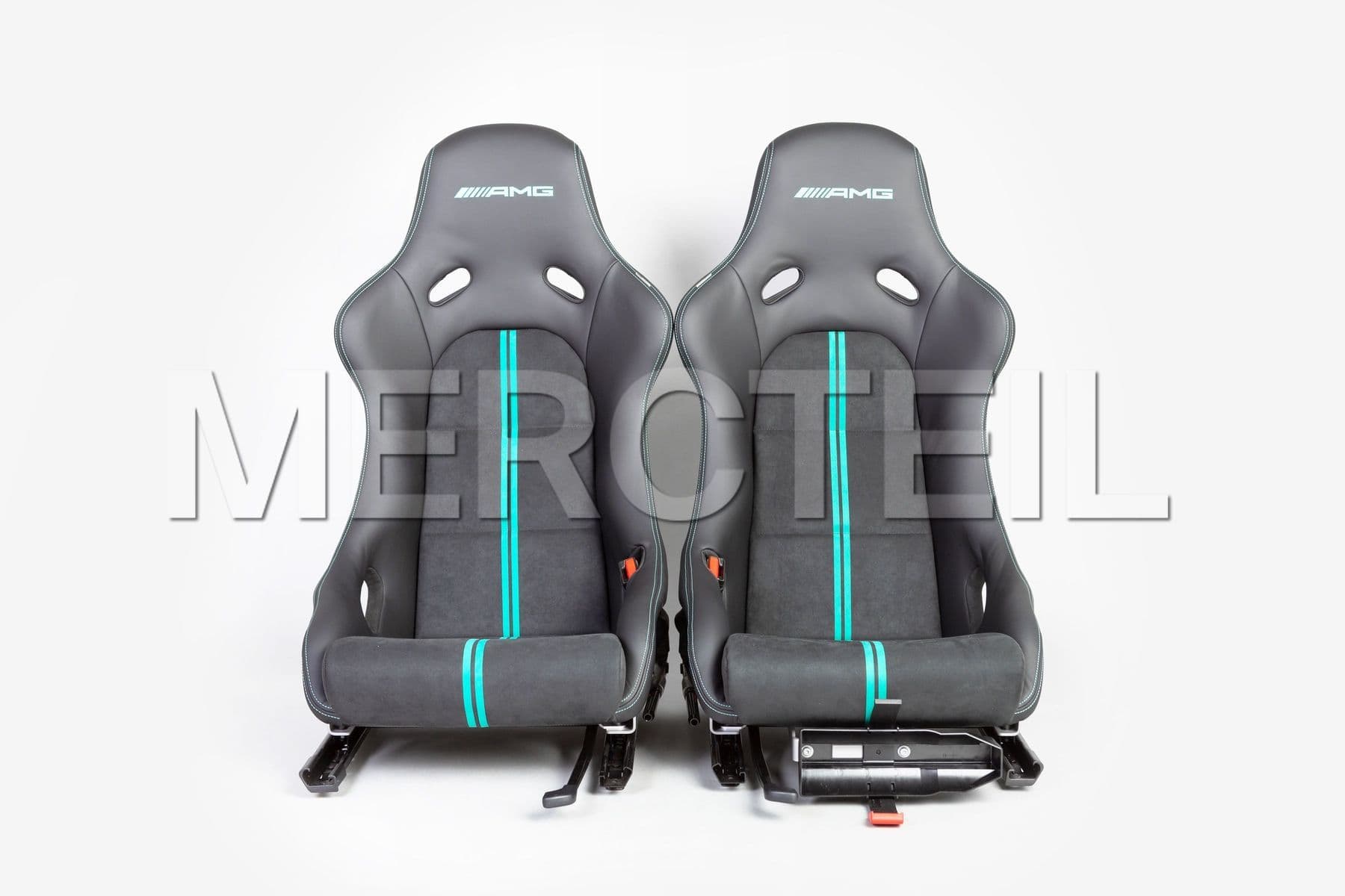 MC19768005 MERCEDES-BENZ SLS AMG CARBON SEATS, L-STEERING, GREEN STITCHING