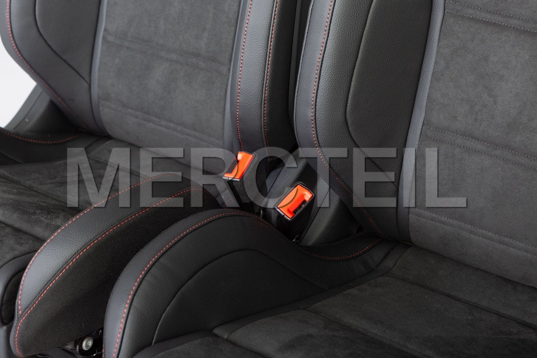 MC20568008 MERCEDES-BENZ FL/AMG Performance Seats/R - Steering/ Alcantara/Black/Red Stitching