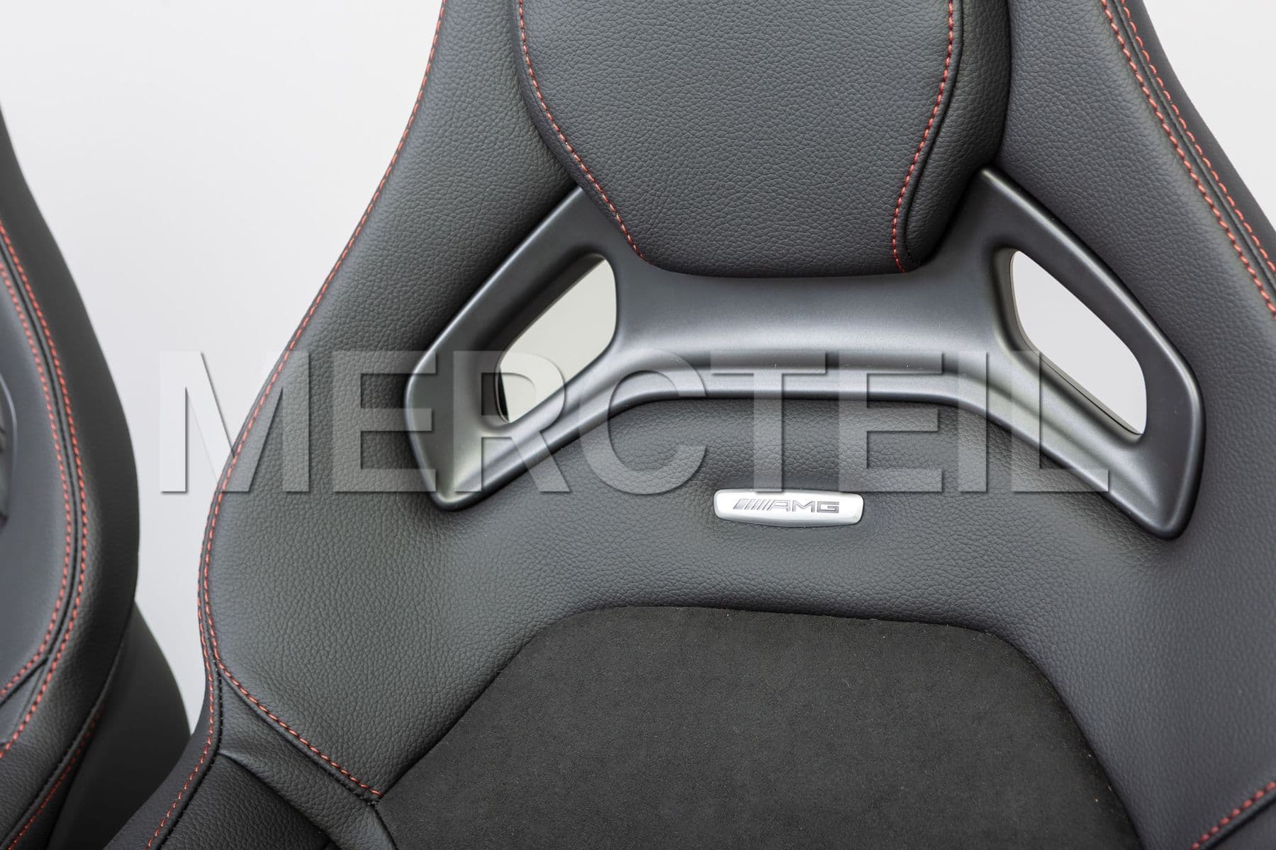 MC20568008 MERCEDES-BENZ FL/AMG Performance Seats/R - Steering/ Alcantara/Black/Red Stitching