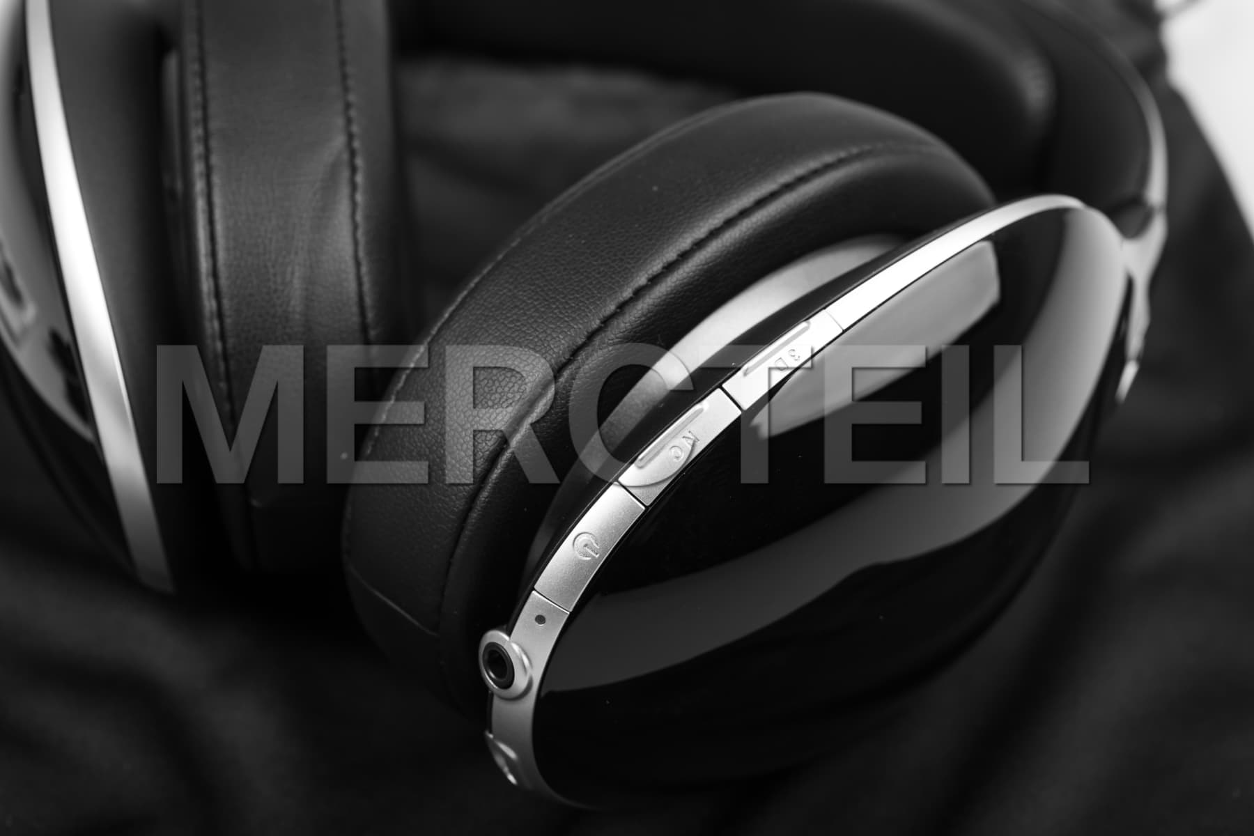 Mercedes Benz Kopfhörer Over Ear mit Active Noise Cancelling Bluetooth Original Mercedes-Benz A2238209903