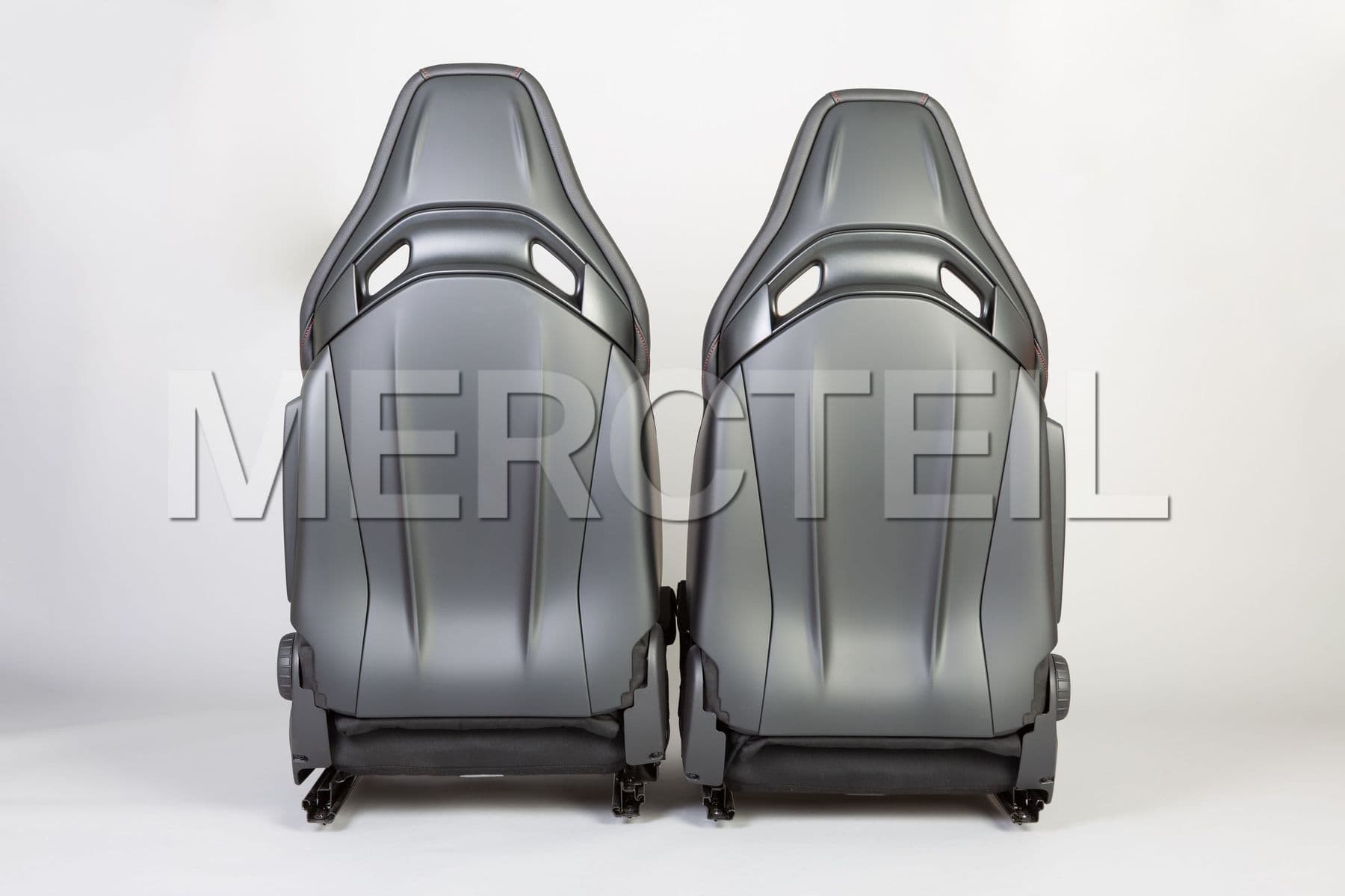 Kaufen Sie das Ersatzteil Mercedes-Benz MW17668009 amg mechanic 