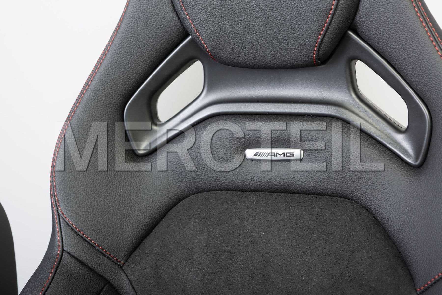 MW20568015 MERCEDES-BENZ FL/AMG Performance Seats/R - Steering/ Alcantara/Black/Red Stitching