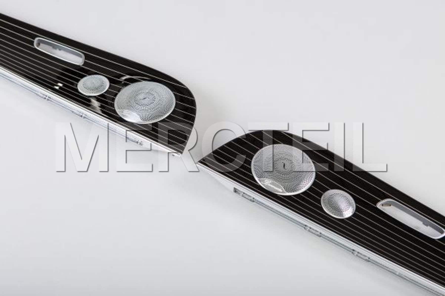 Buy the spare part Mercedes-Benz MW21368025 w 213 rear door piano