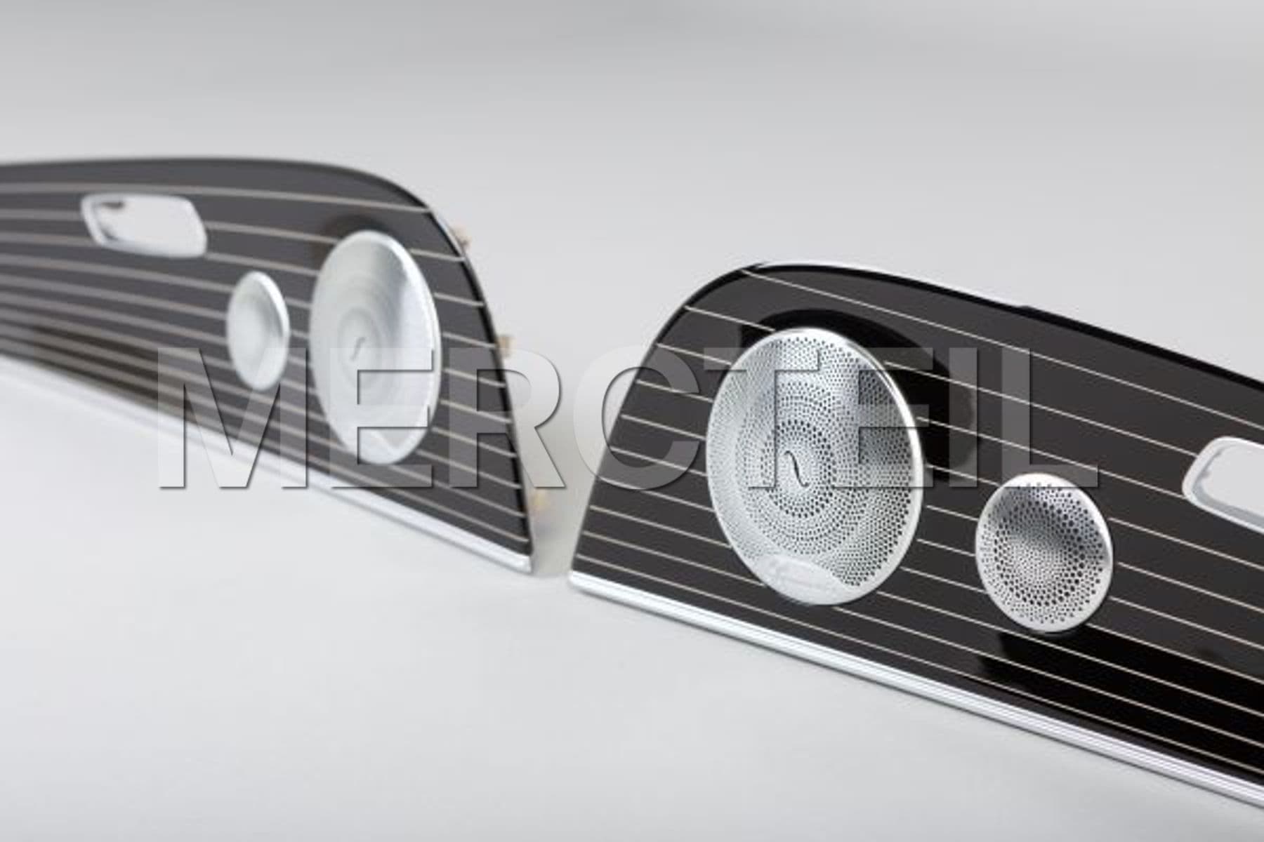 Buy the spare part Mercedes-Benz MW21368025 w 213 rear door piano