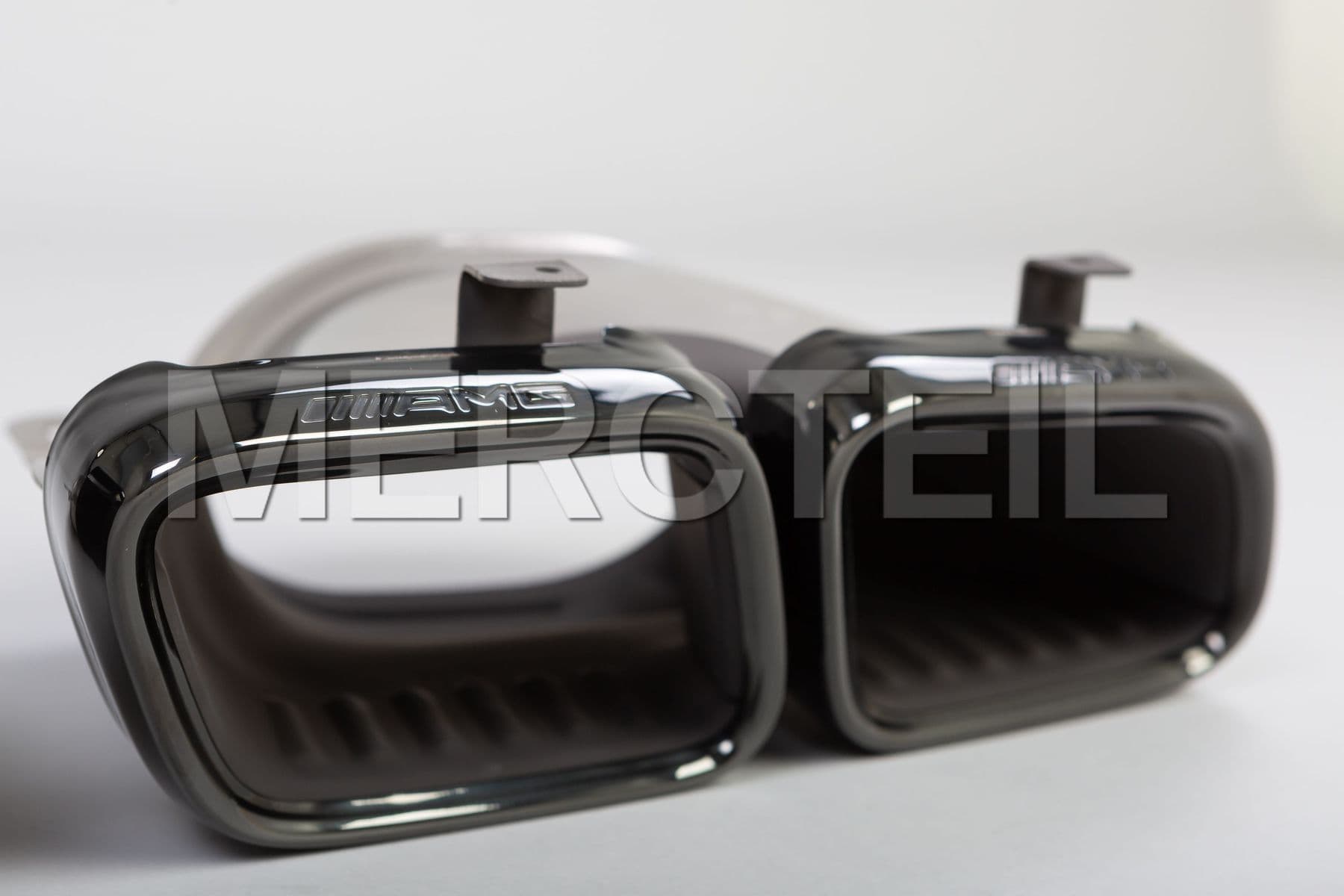 MW29088001 MERCEDES-BENZ GT63 AMG REAR TAIL PIPES +P60 (63)