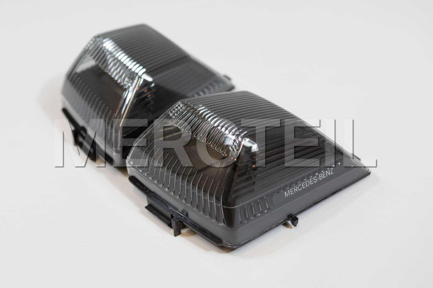 MW46382021 MERCEDES-BENZ BLINKLEUCHTE +P60