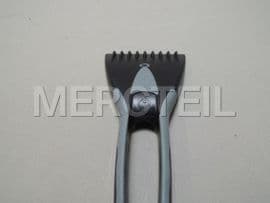 Q0006700V001000000 MERCEDES-BENZ ICE SCRAPER