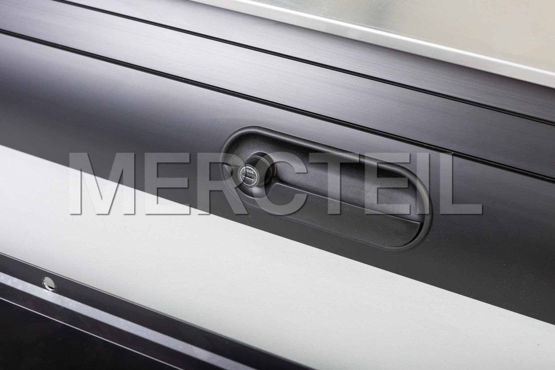 Roller Shutter Door for X Class W470 Genuine Mercedes-Benz (part number: A4708511700)