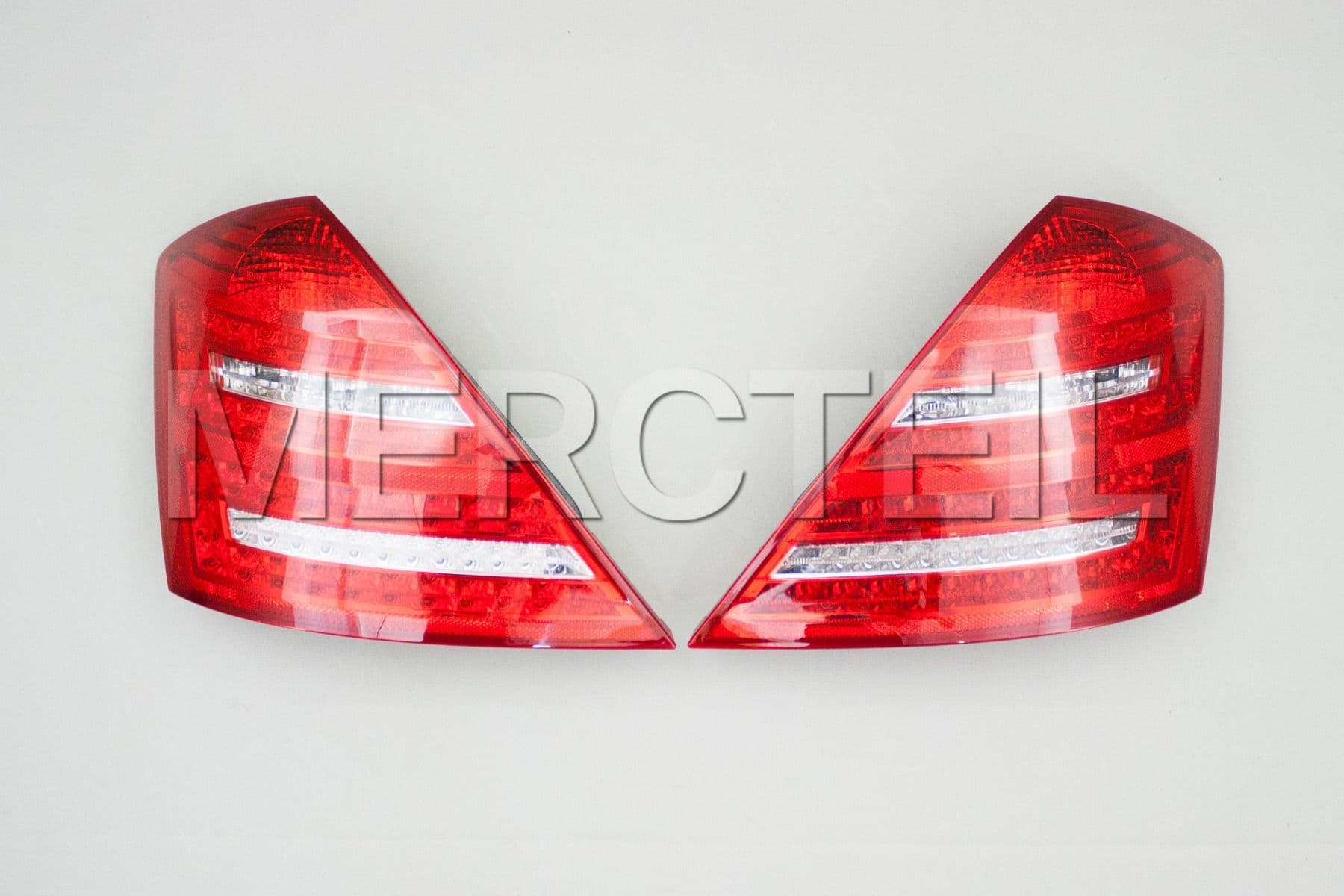S Class Facelift Tail Lamps Kit W221 Genuine Mercedes Benz  (part number: A2218201364)