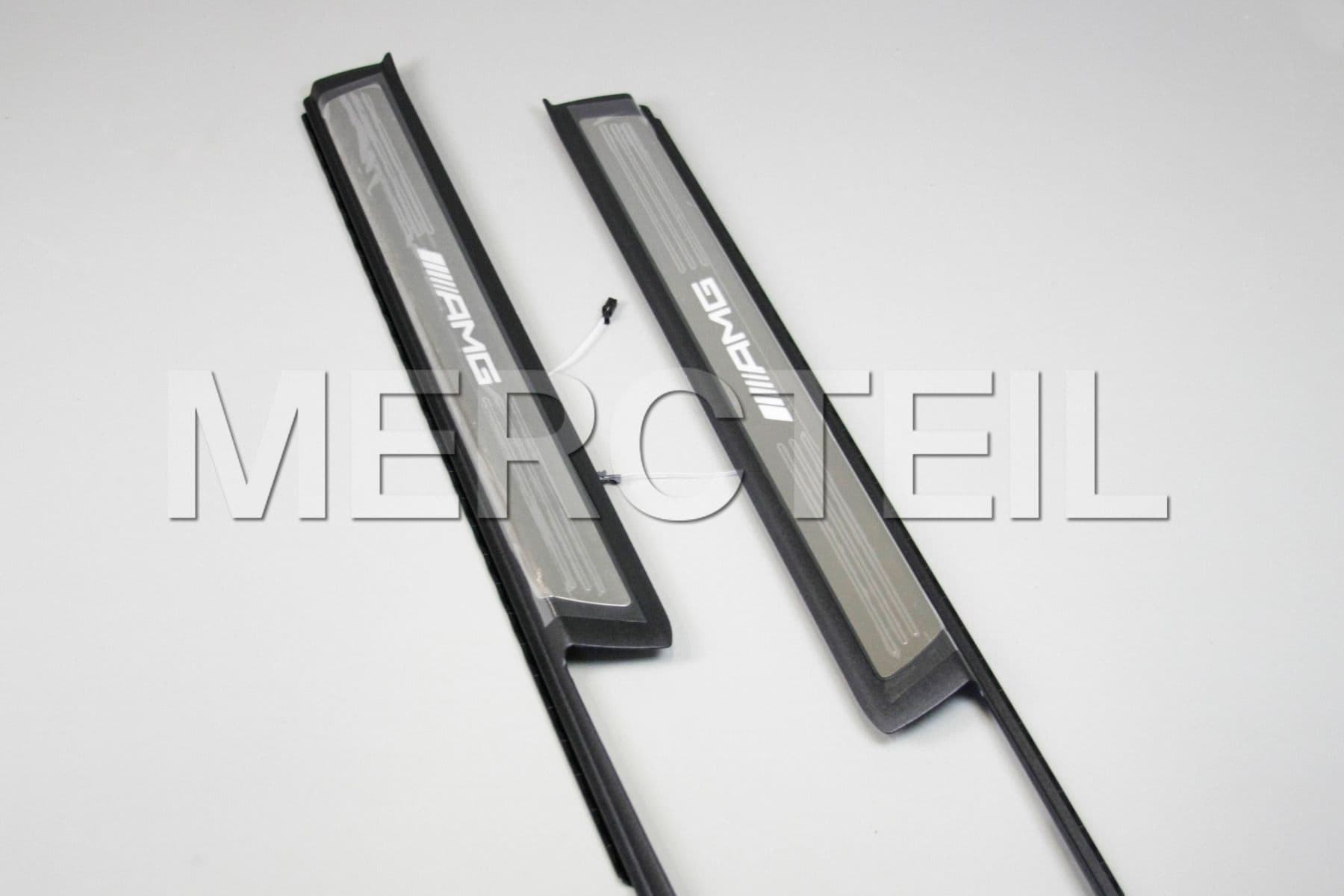 AMG Illuminated Door Sill Panels for SLK-Class R172 (part number: A1726802500)