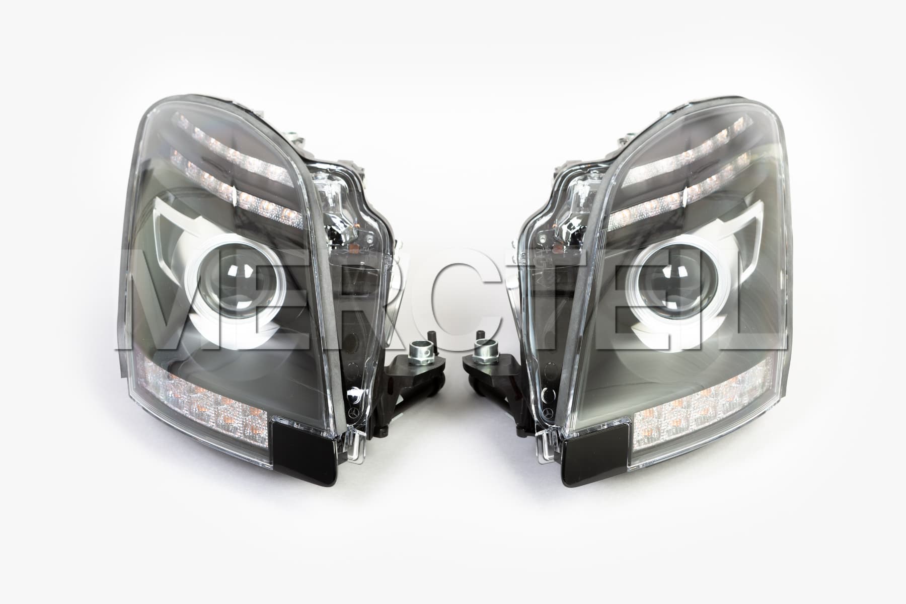 SLS AMG Black Series / GT Headlights C197 Genuine Mercedes Benz (part number: A1978203661)