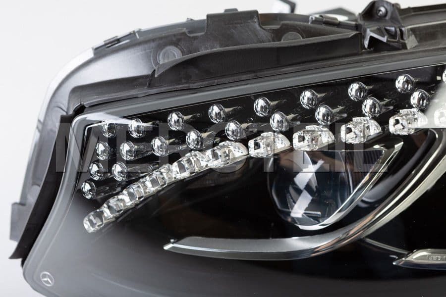 Swarovski LED Intelligent Headlights for S-Class Coupe preview 0