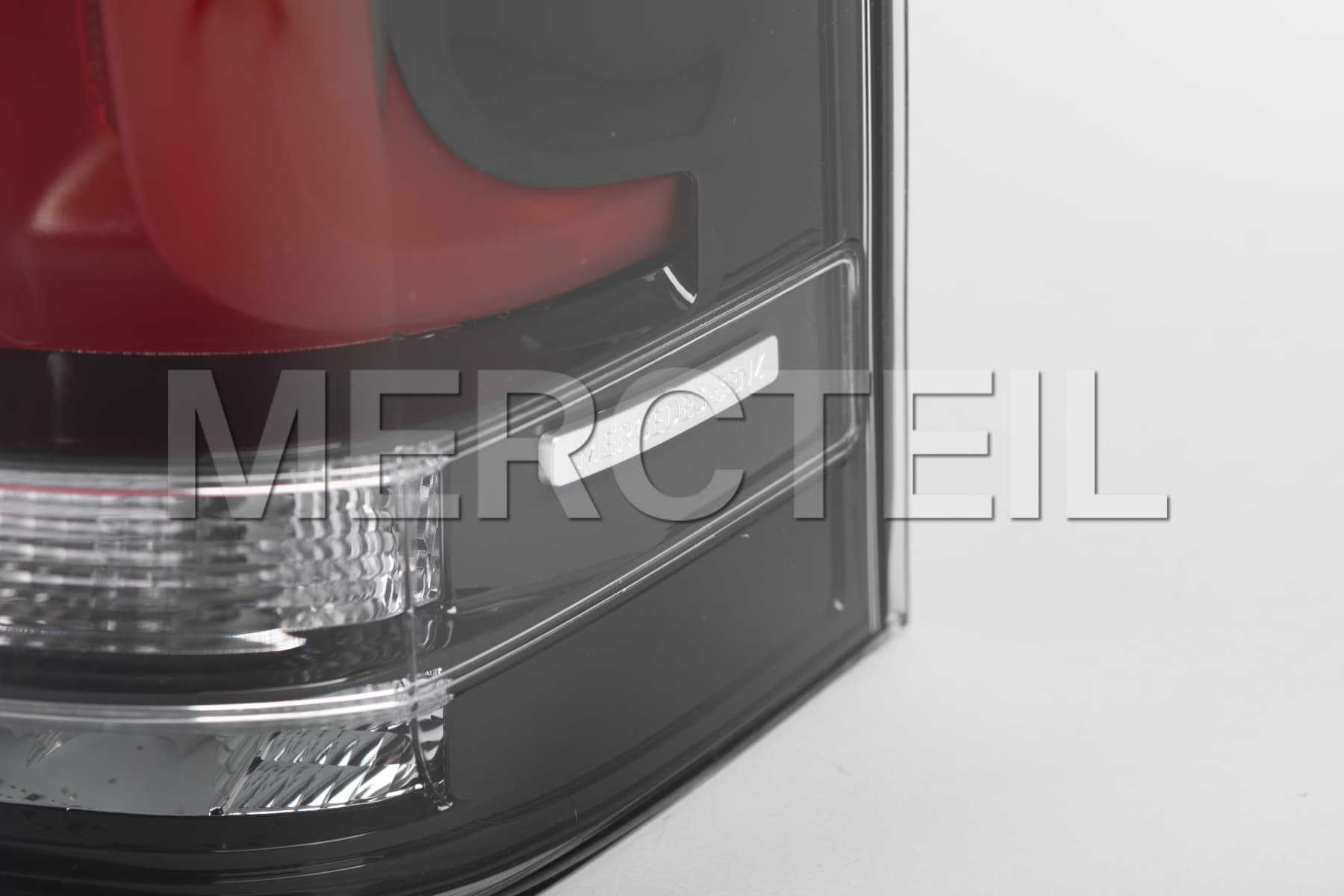 V-Class Facelift 2024 Tail Lamps Kit W447 Genuine Mercedes-Benz (Part number: A4478204202)