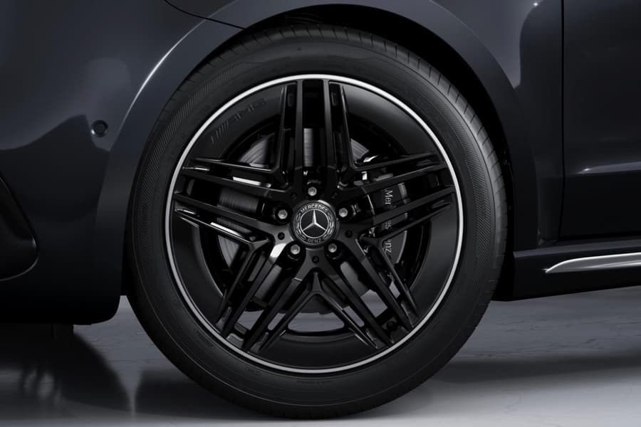 V-Class Facelift II AMG 5 Quadruple Spoke Light Alloy Wheels