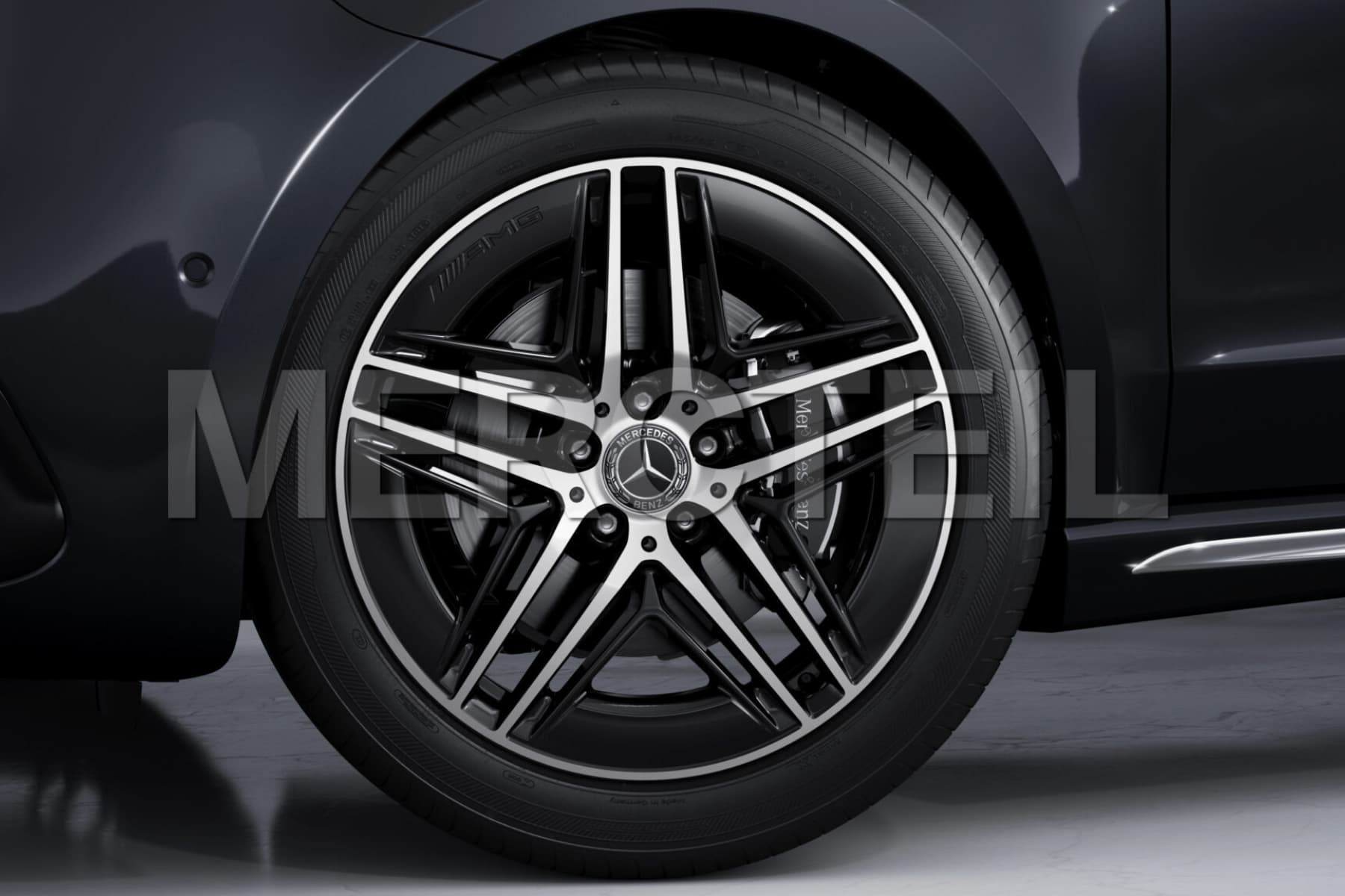 V-Class Facelift II AMG 5 Quadruple Spoke Light Glossy Finish with Black Alloy Wheels W447 Genuine Mercedes-AMG A44740180007X23