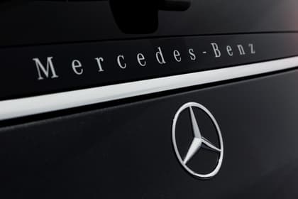 V Class Facelift II Mercedes Benz Logo Trunk Rear Back Door Tailgate v-class-facelift-ii-mercedes-benz-logo-trunk-rear-back-door-tailgate