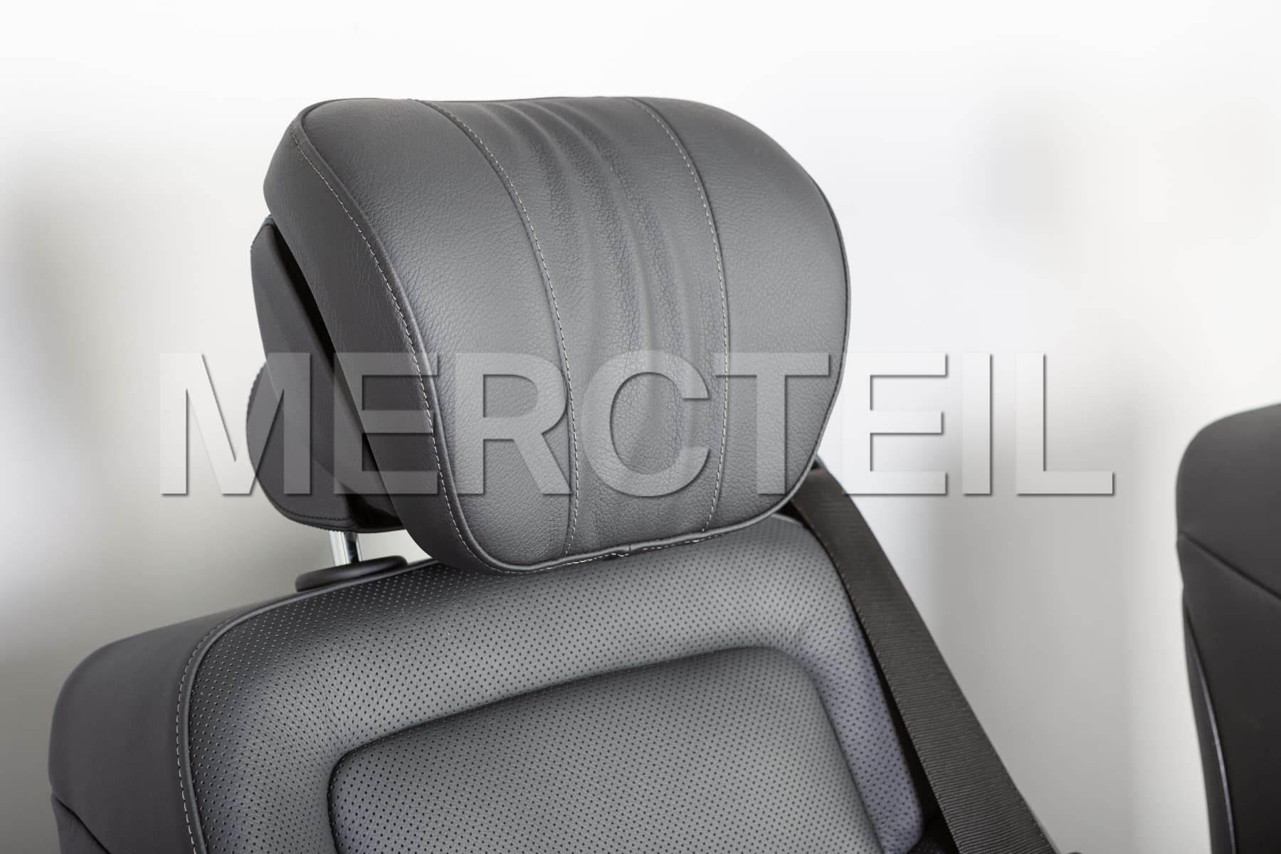 V-Class Business Seats 447 Genuine Mercedes-Benz A44894032009E43, A44894033009E43