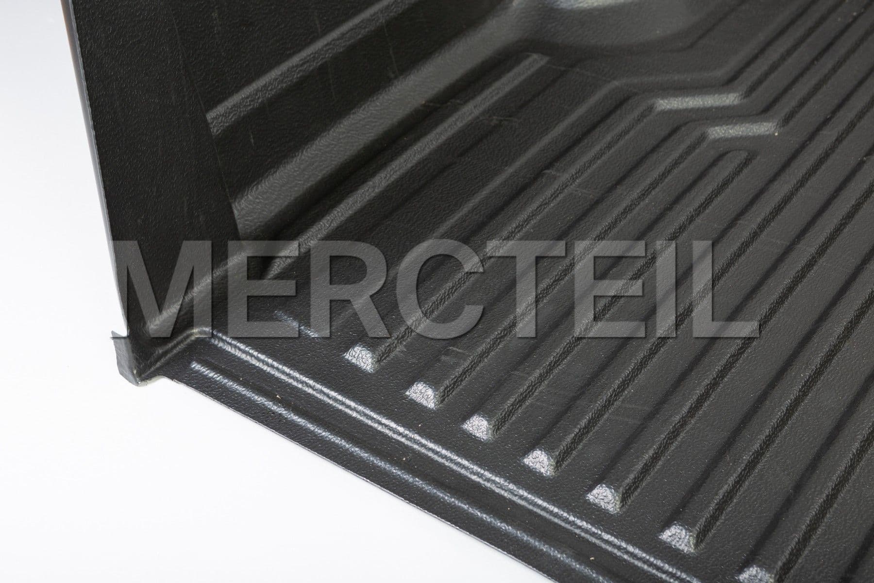 X Class Black Load Paneling W470 Genuine Mercedes Benz (part number: A4708511500)